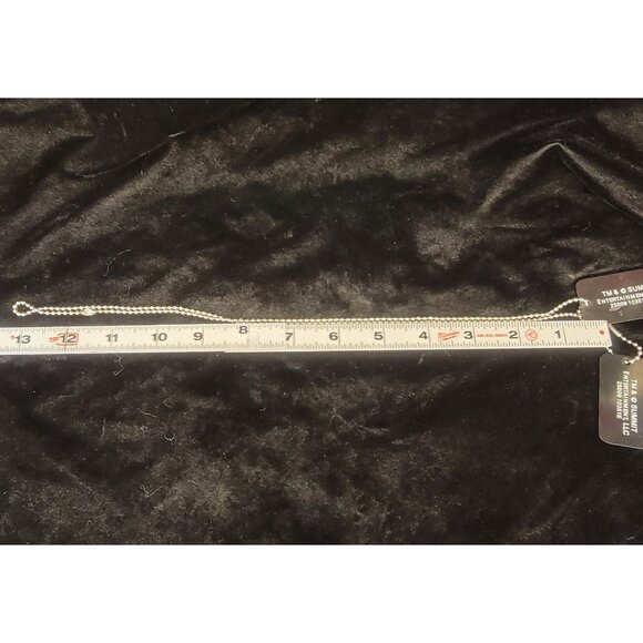 Collectible Twilight Saga:  Edward Cullen New Moon Dog Tags - Picture 6 of 10